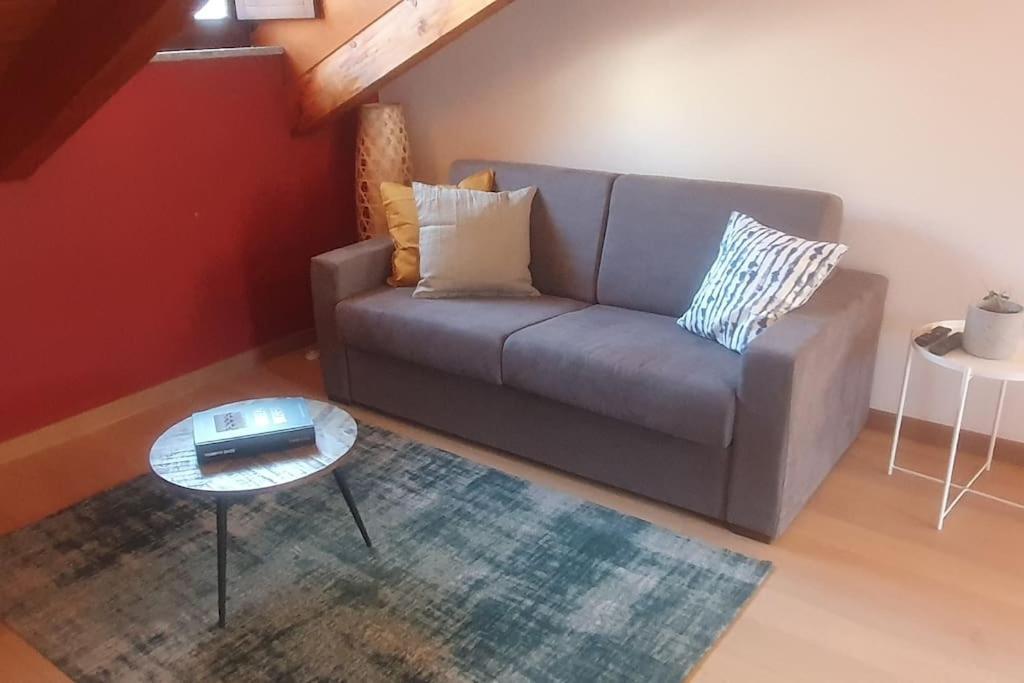 Charming 2.5Room Flat In Center Of Monforte dʼAlba Buitenkant foto