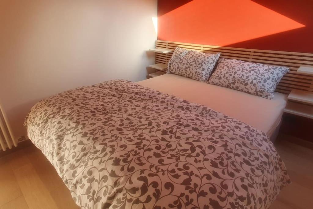 Charming 2.5Room Flat In Center Of Monforte dʼAlba Buitenkant foto