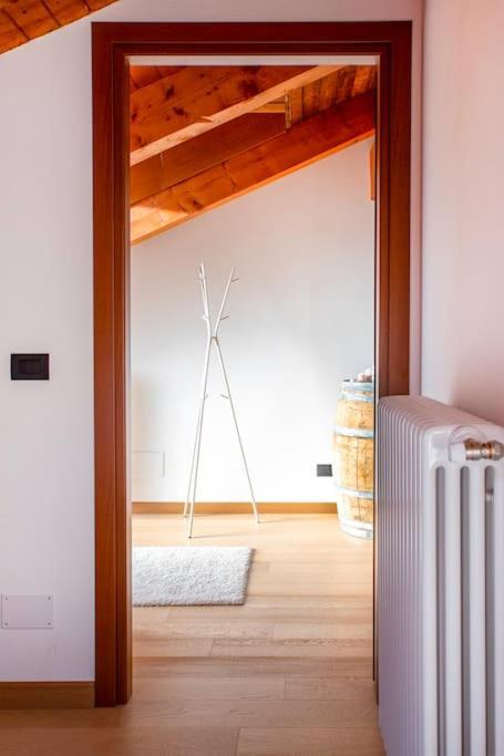 Charming 2.5Room Flat In Center Of Monforte dʼAlba Buitenkant foto