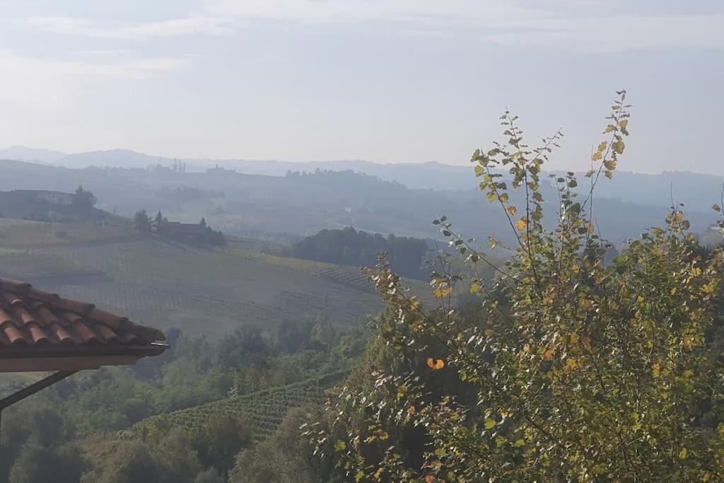 Charming 2.5Room Flat In Center Of Monforte dʼAlba Buitenkant foto