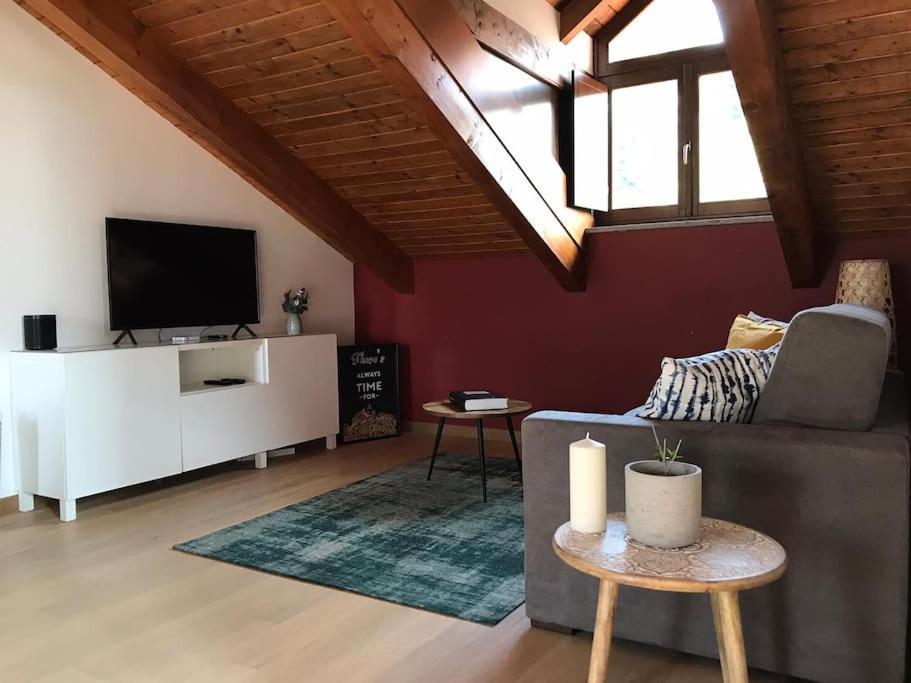 Charming 2.5Room Flat In Center Of Monforte dʼAlba Buitenkant foto