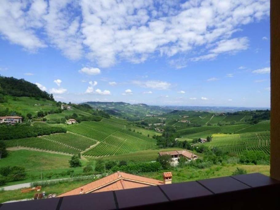 Charming 2.5Room Flat In Center Of Monforte dʼAlba Buitenkant foto